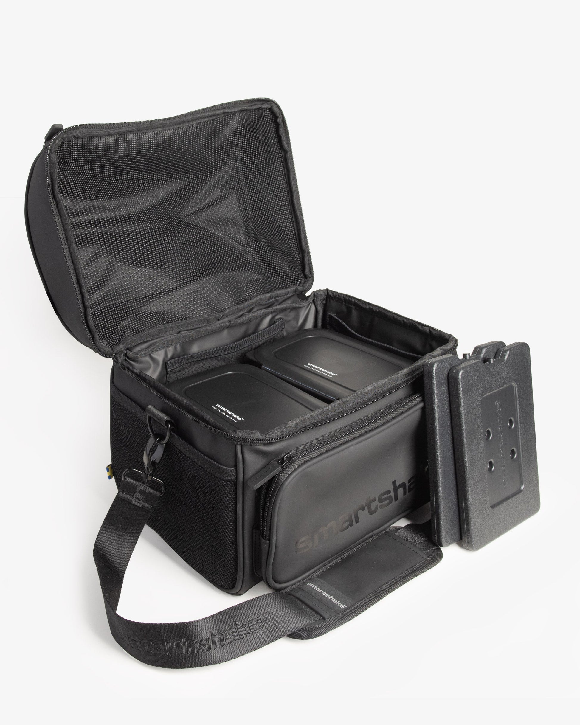 meal-prep-bag-black-with-4-food-containers-and-2-ice-packs-t8 Smartshake_Meal_Prep_Bag_Black_open.jpg