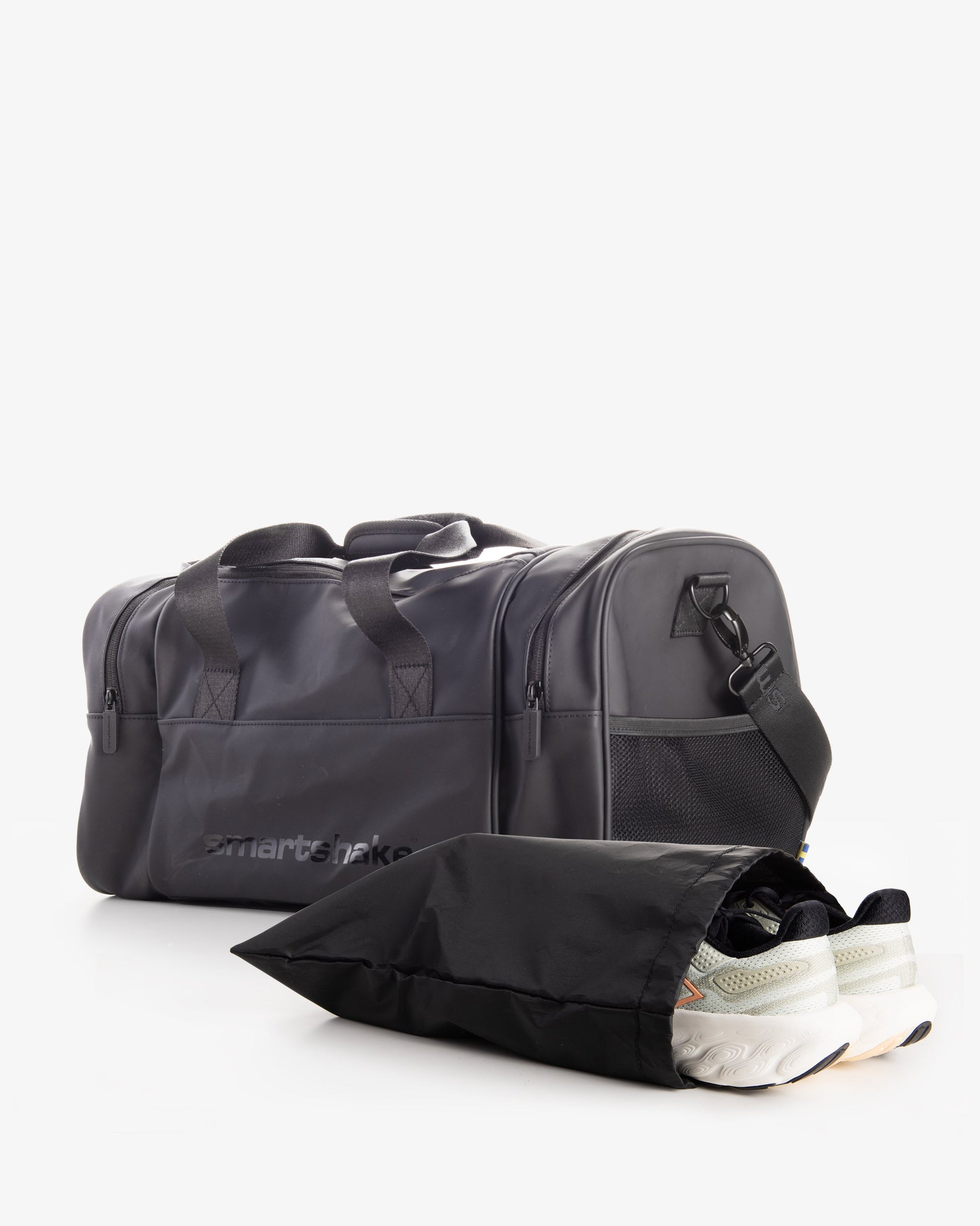 gym-bag-black-d9 Smartshake_gym_bag_Black_unassamled_24a00c8d-f290-45f6-bb42-151f345784ff.jpg